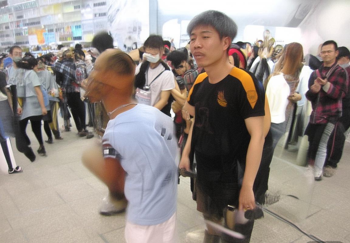 弗鲁米与捍卫竞技：巴西足球的传奇对决与精神传承(图2)